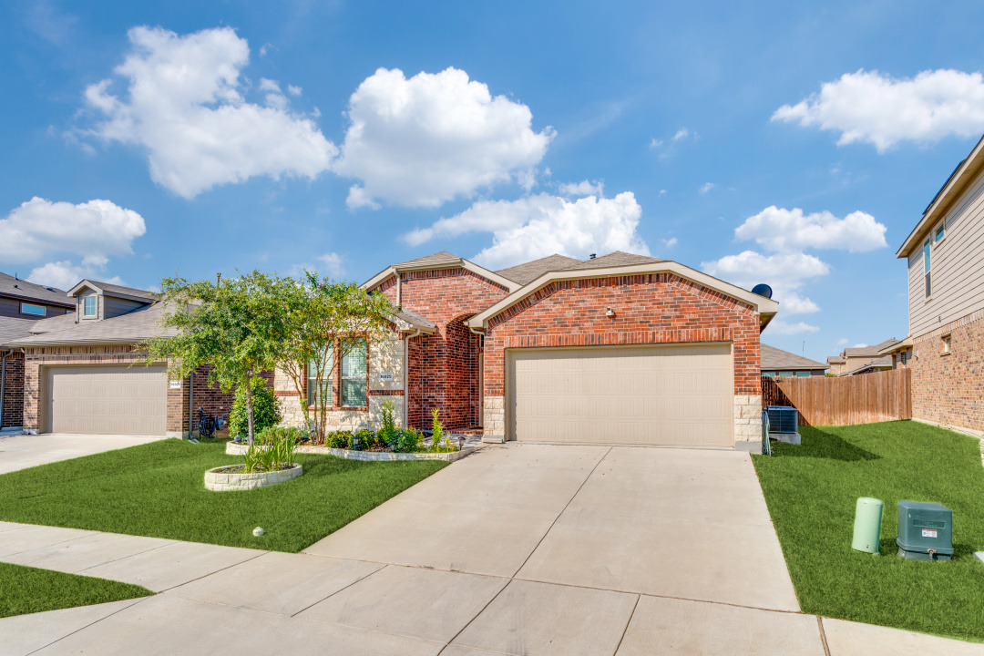 16025 Charing Cross Drive
