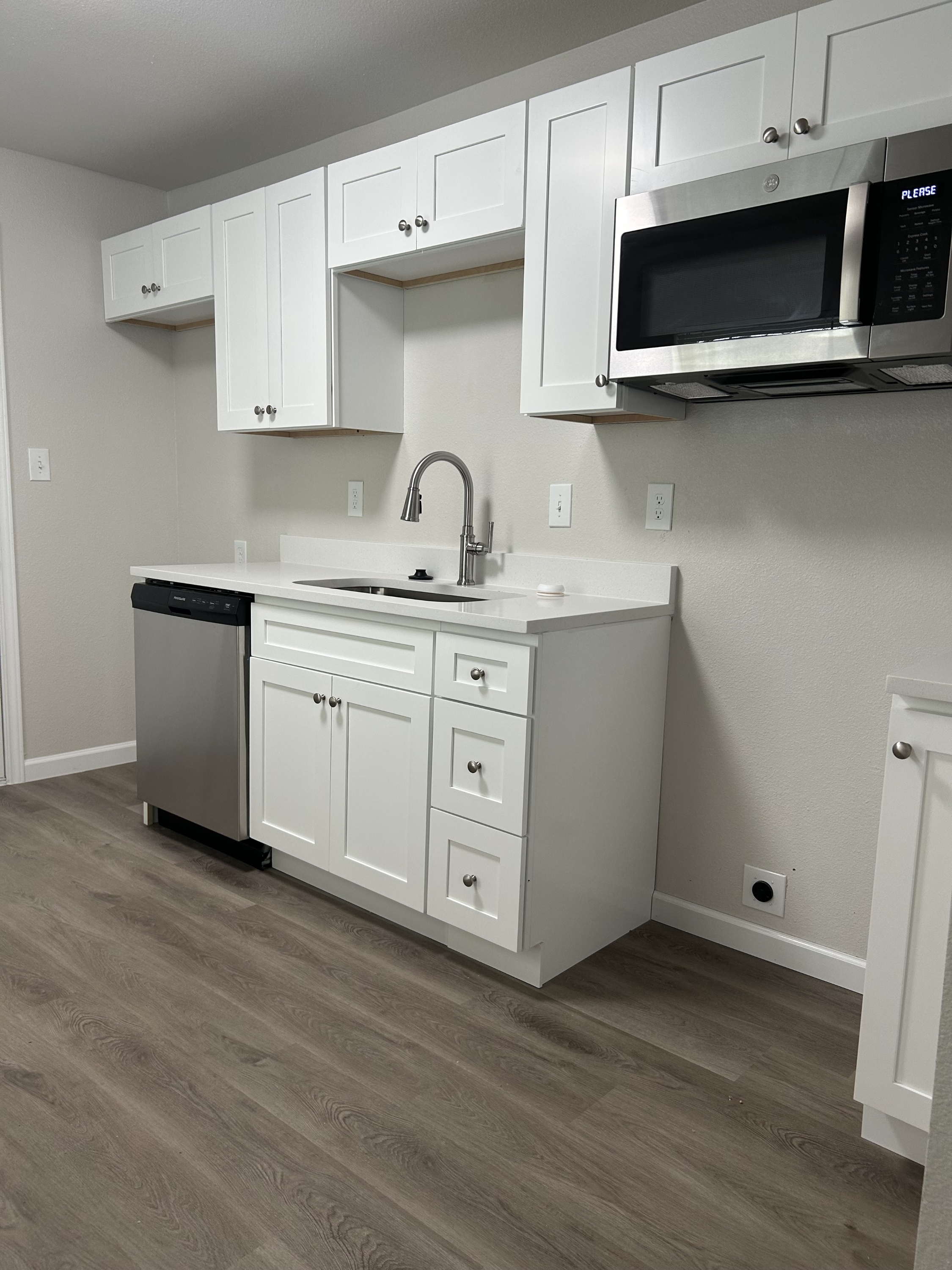 407 North Justin Avenue - A