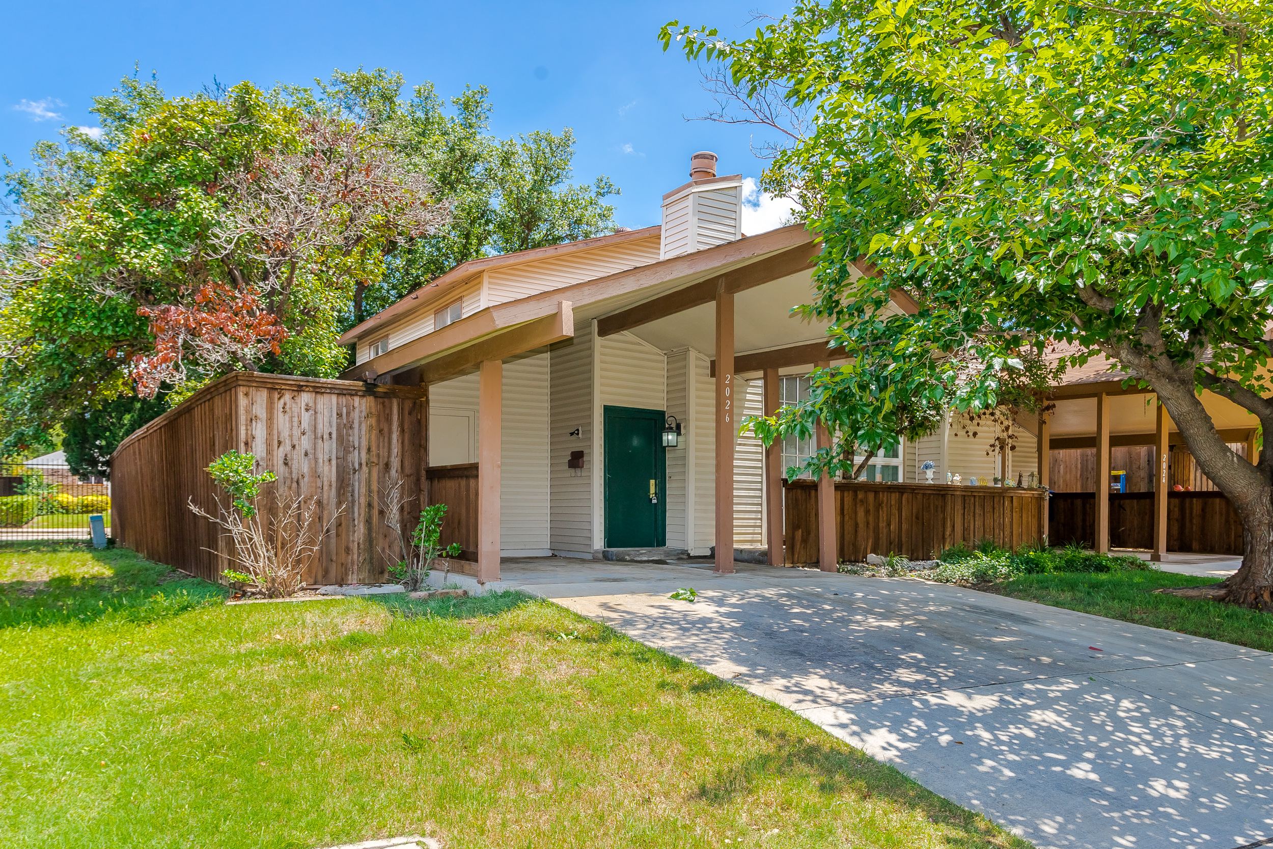 Property main image